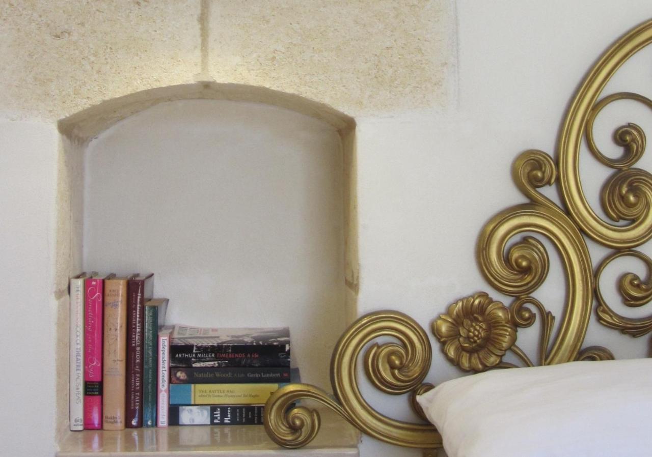 مبيت وإفطار أوستوني Casa Della Scrittrice المظهر الخارجي الصورة