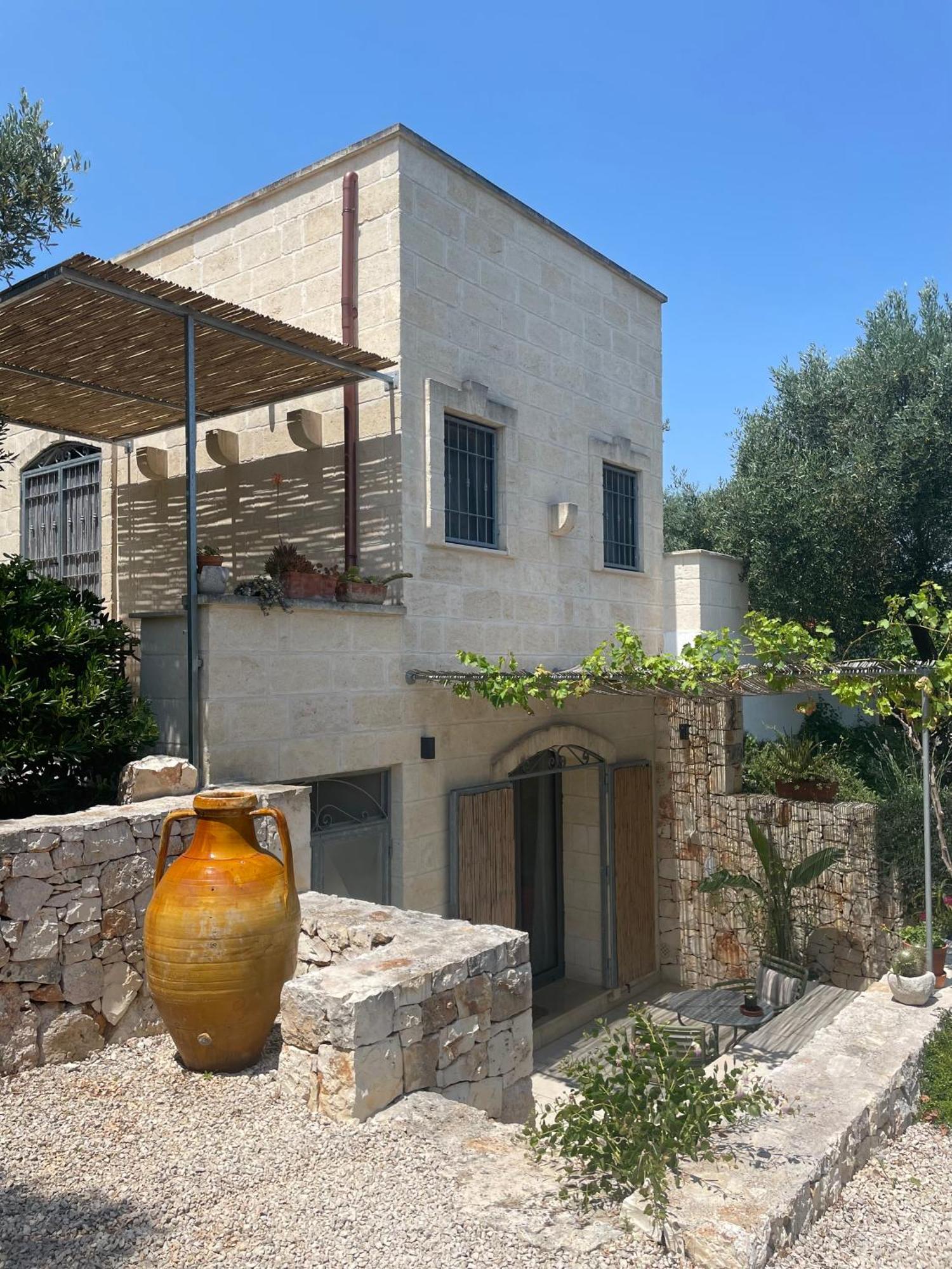 مبيت وإفطار أوستوني Casa Della Scrittrice المظهر الخارجي الصورة