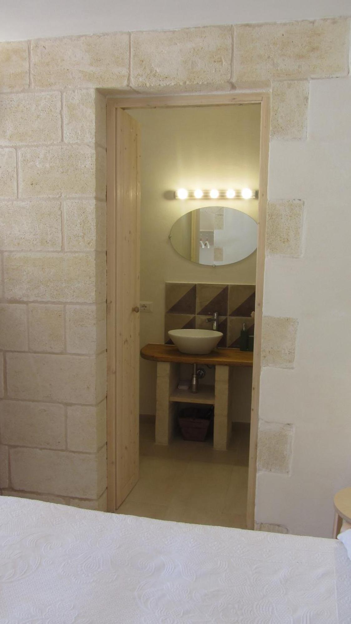 مبيت وإفطار أوستوني Casa Della Scrittrice الغرفة الصورة